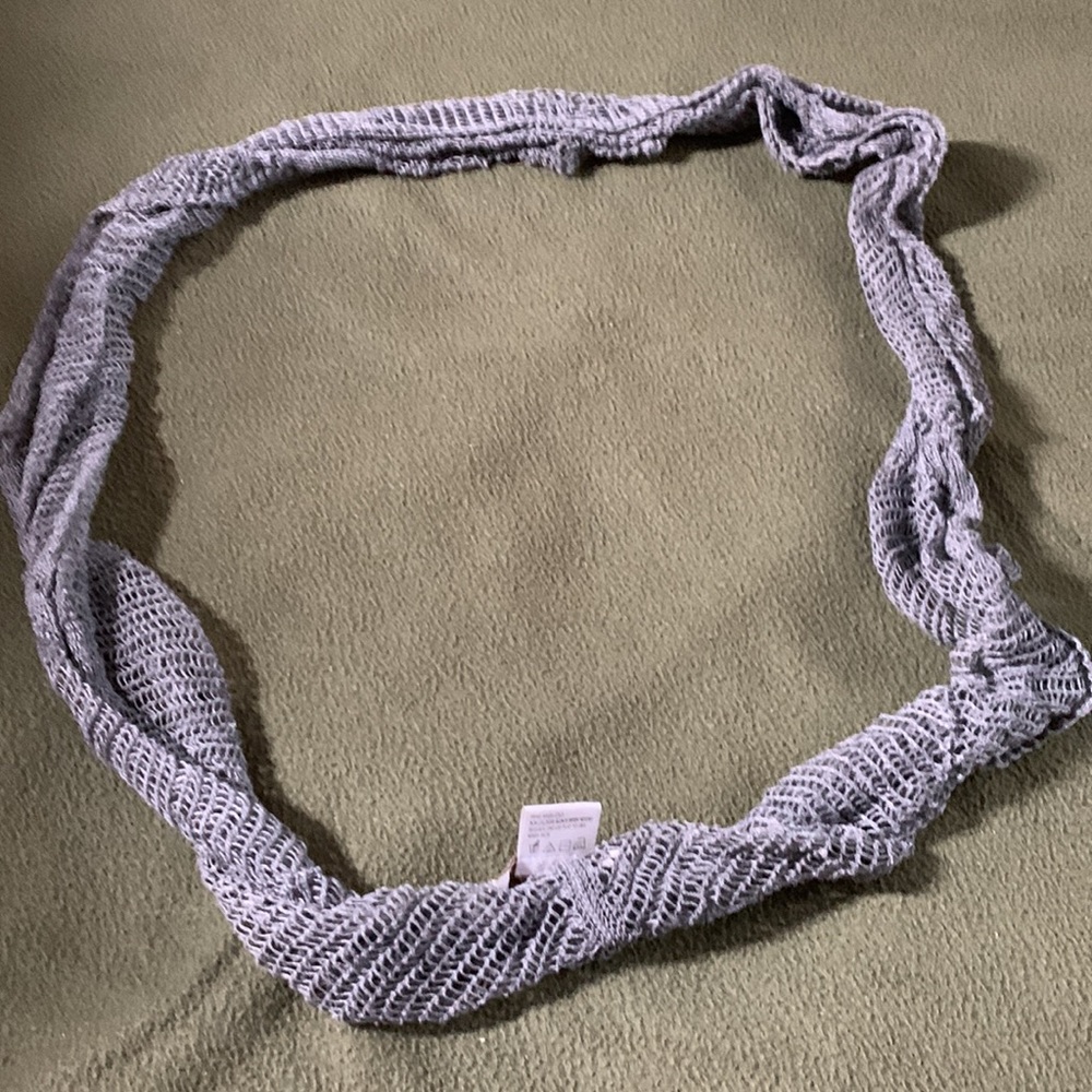 Coldwater Creek light scarf .Gray/green striped. Gray open weave infinity scarf. - Picture 8 of 9